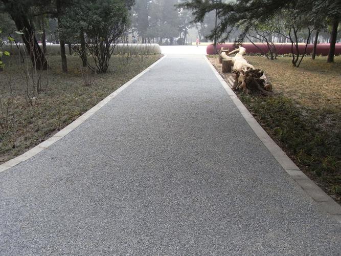 透水地坪与透水混凝土绿道做法详解